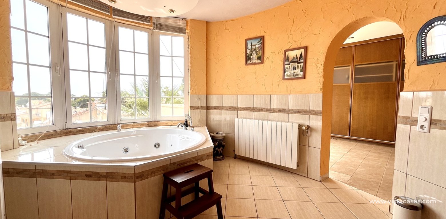 Resale - Villa - La Zenia