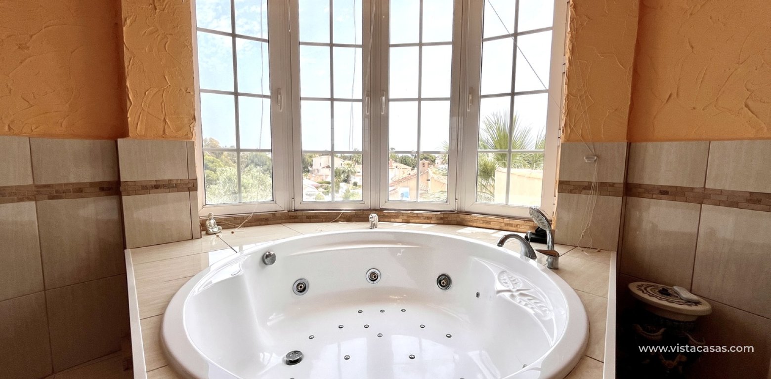 Resale - Villa - La Zenia