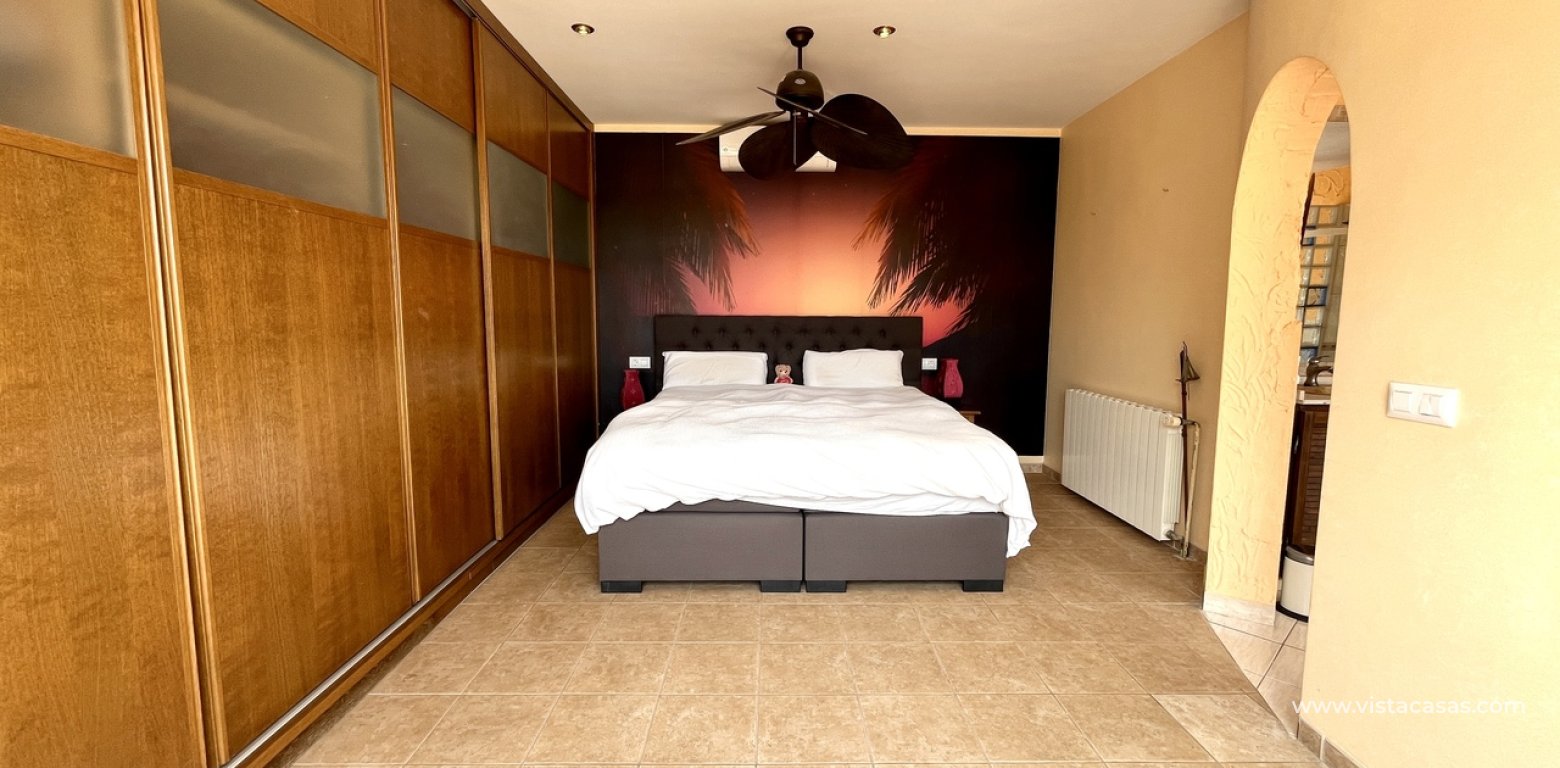 Resale - Villa - La Zenia