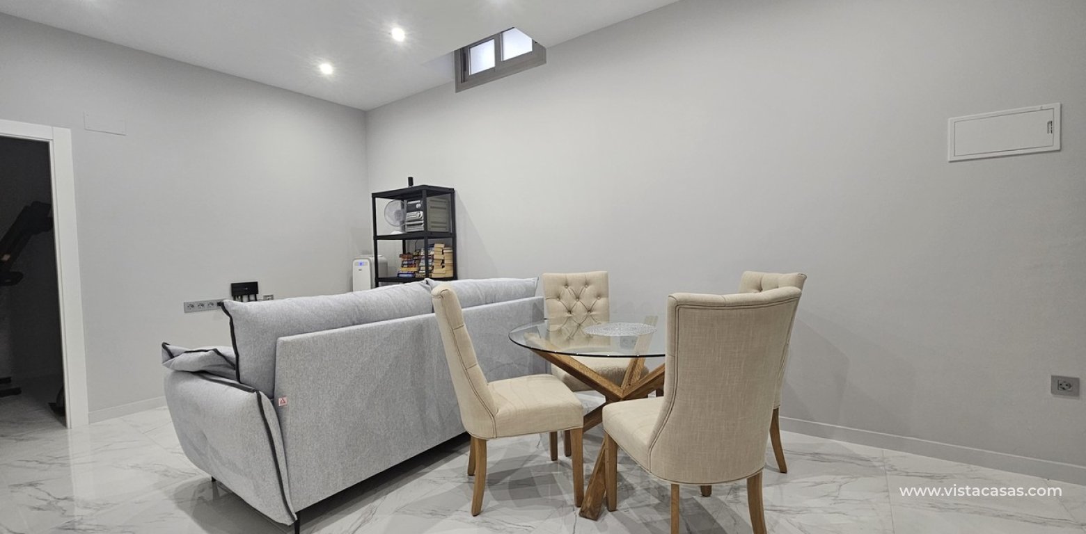 Sale - Villa - Villamartin