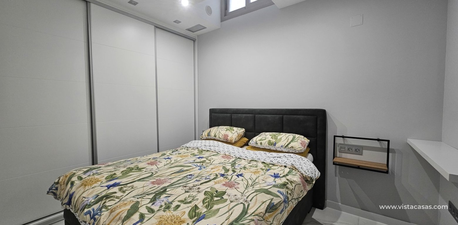 Sale - Villa - Villamartin