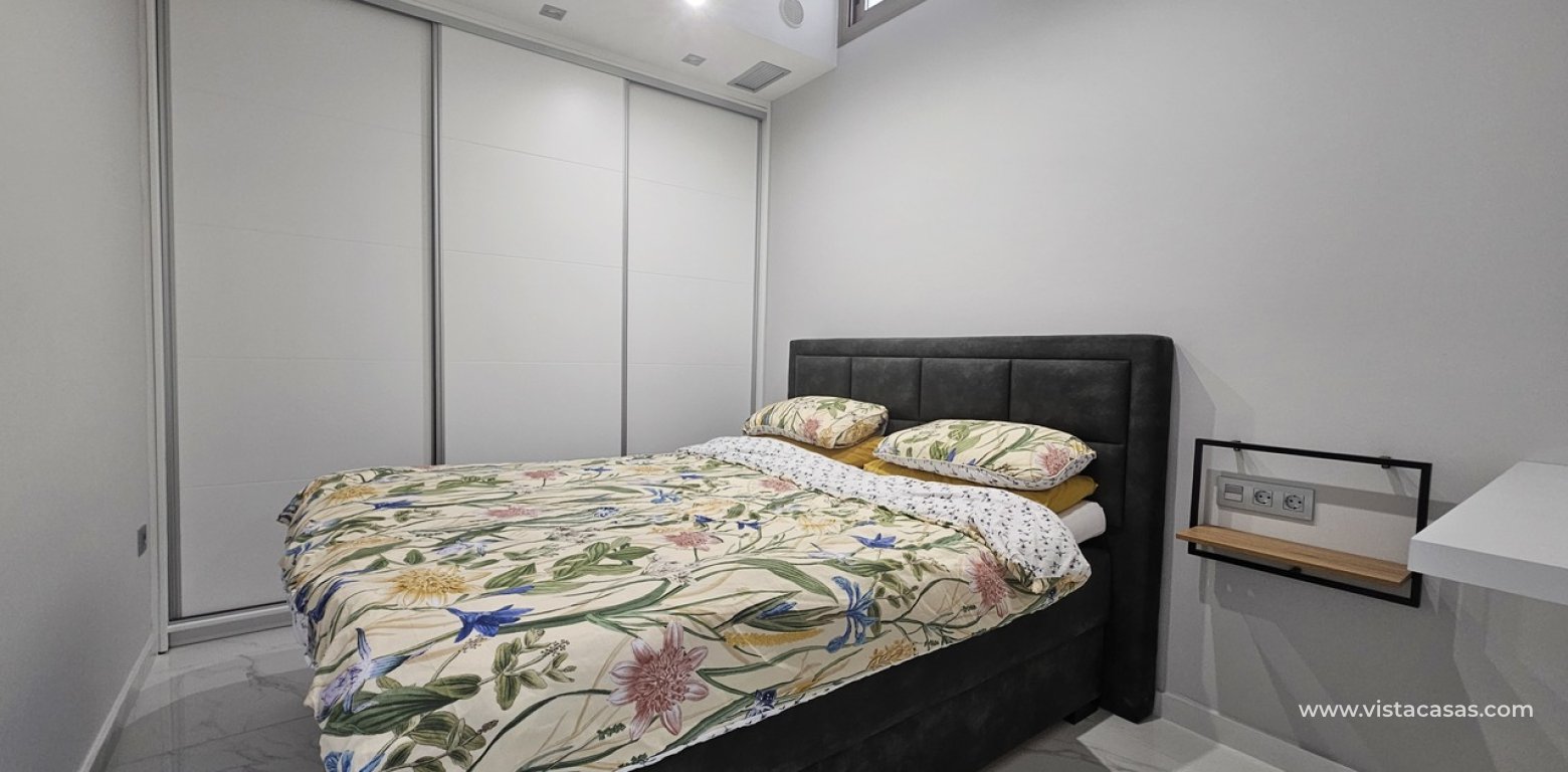 Sale - Villa - Villamartin