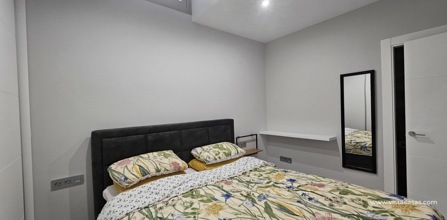 Sale - Villa - Villamartin