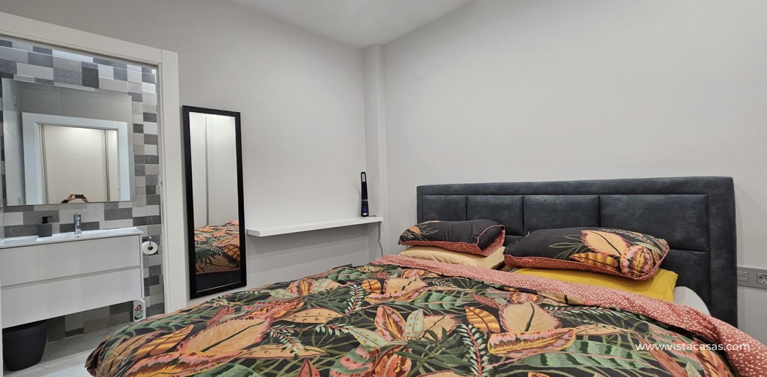 Sale - Villa - Villamartin