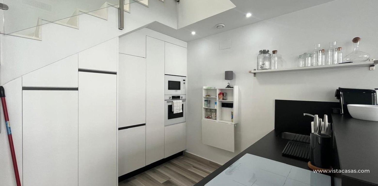 Sale - Villa - Los Altos