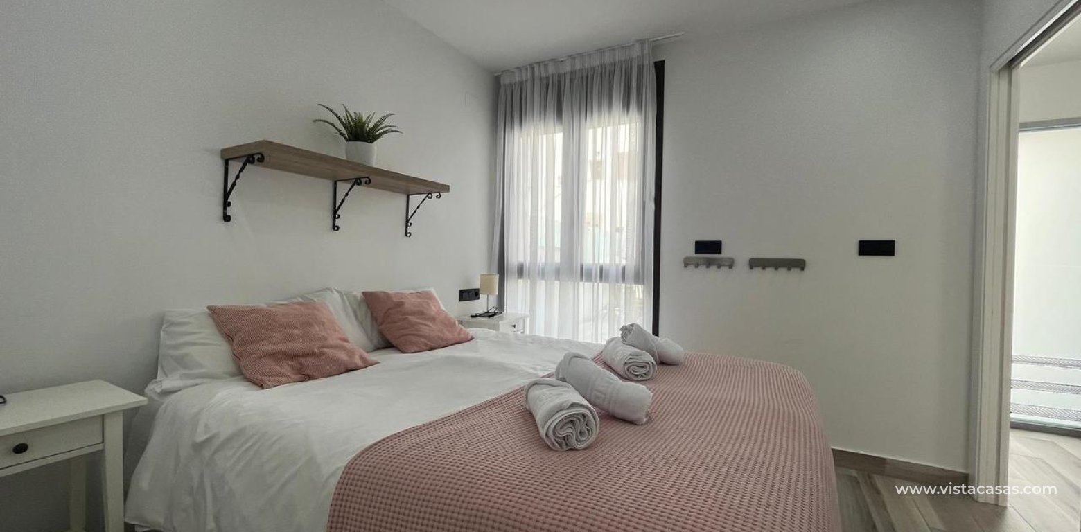 Sale - Villa - Los Altos