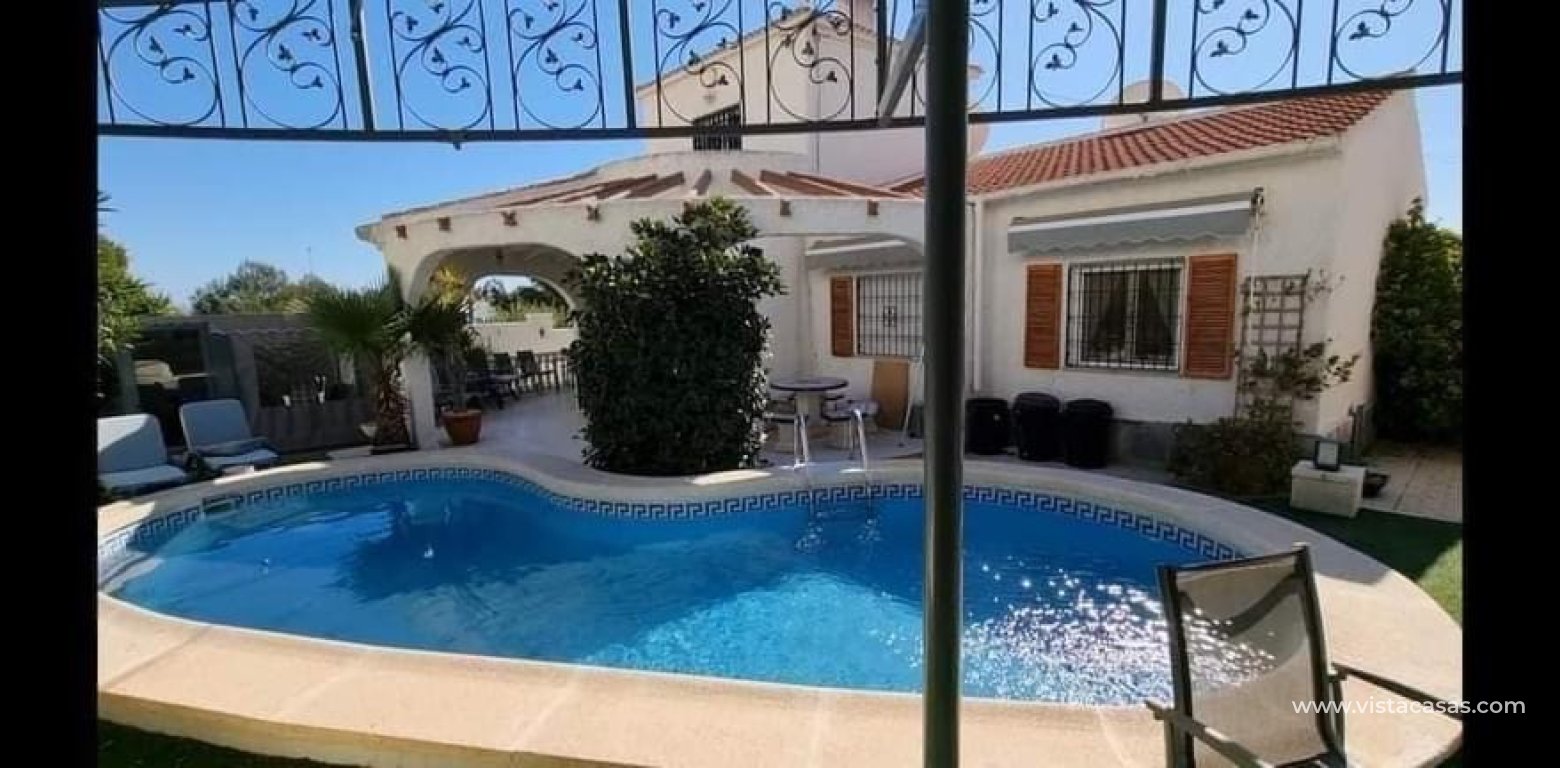 Resale - Villa - Villamartin