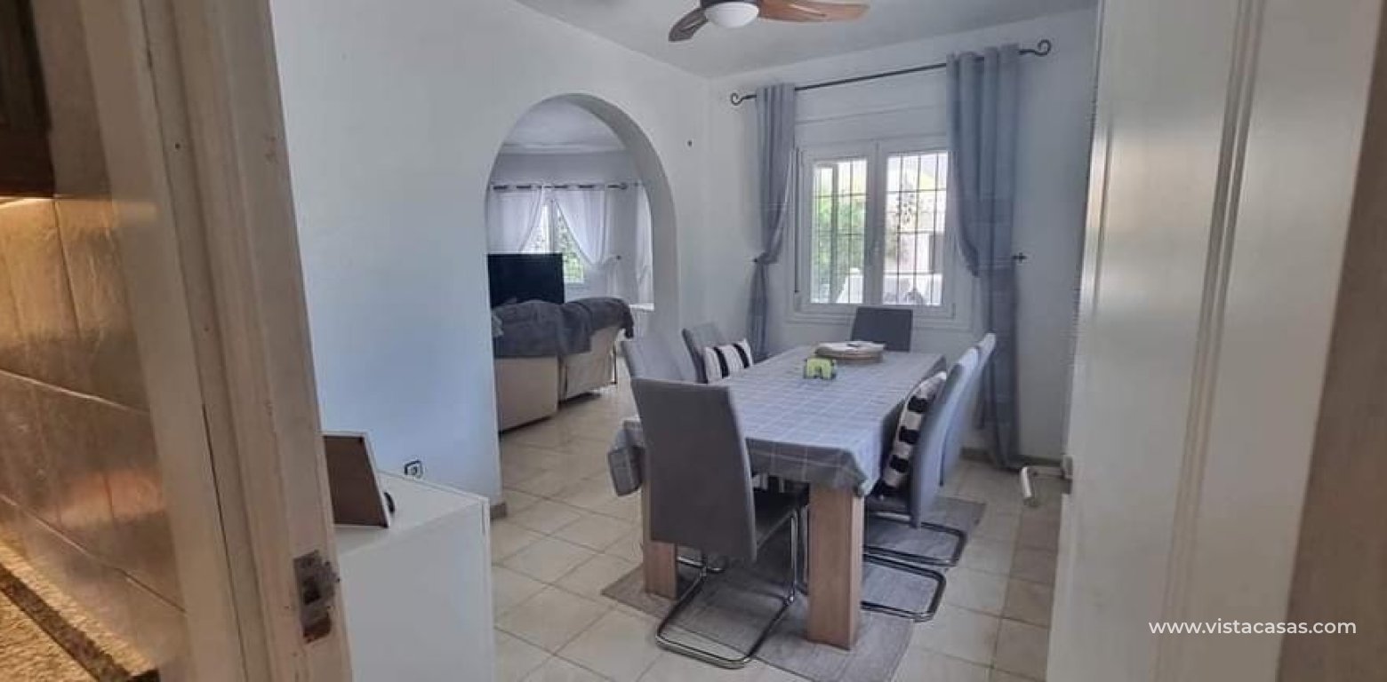 Resale - Villa - Villamartin