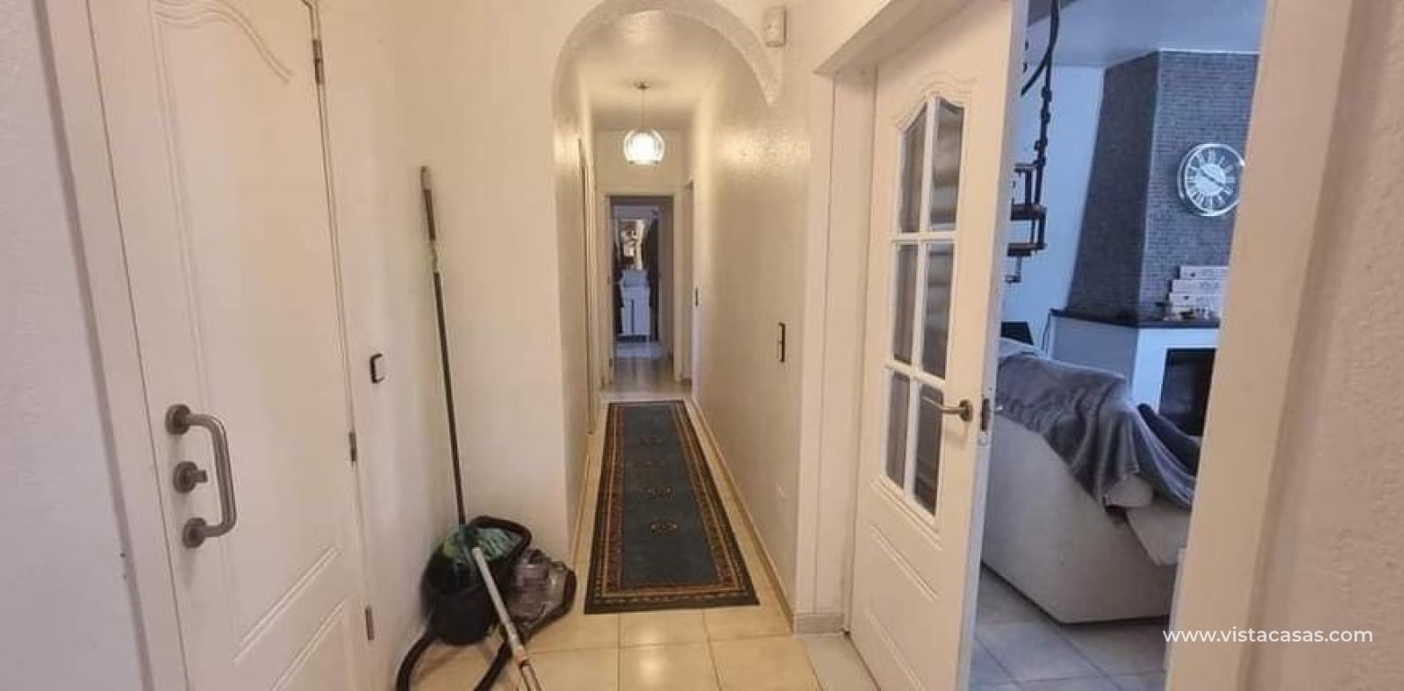 Resale - Villa - Villamartin