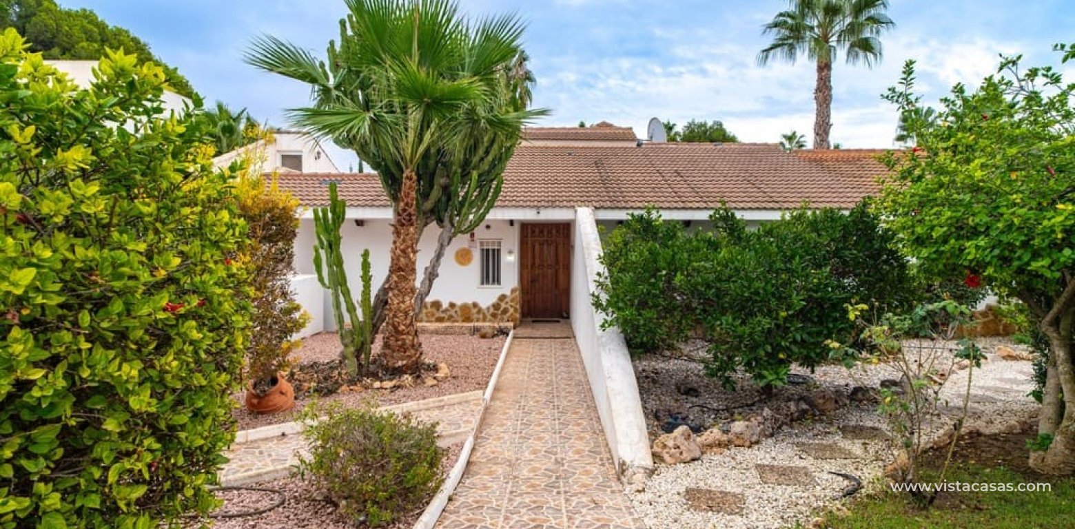 Resale - Villa - Villamartin