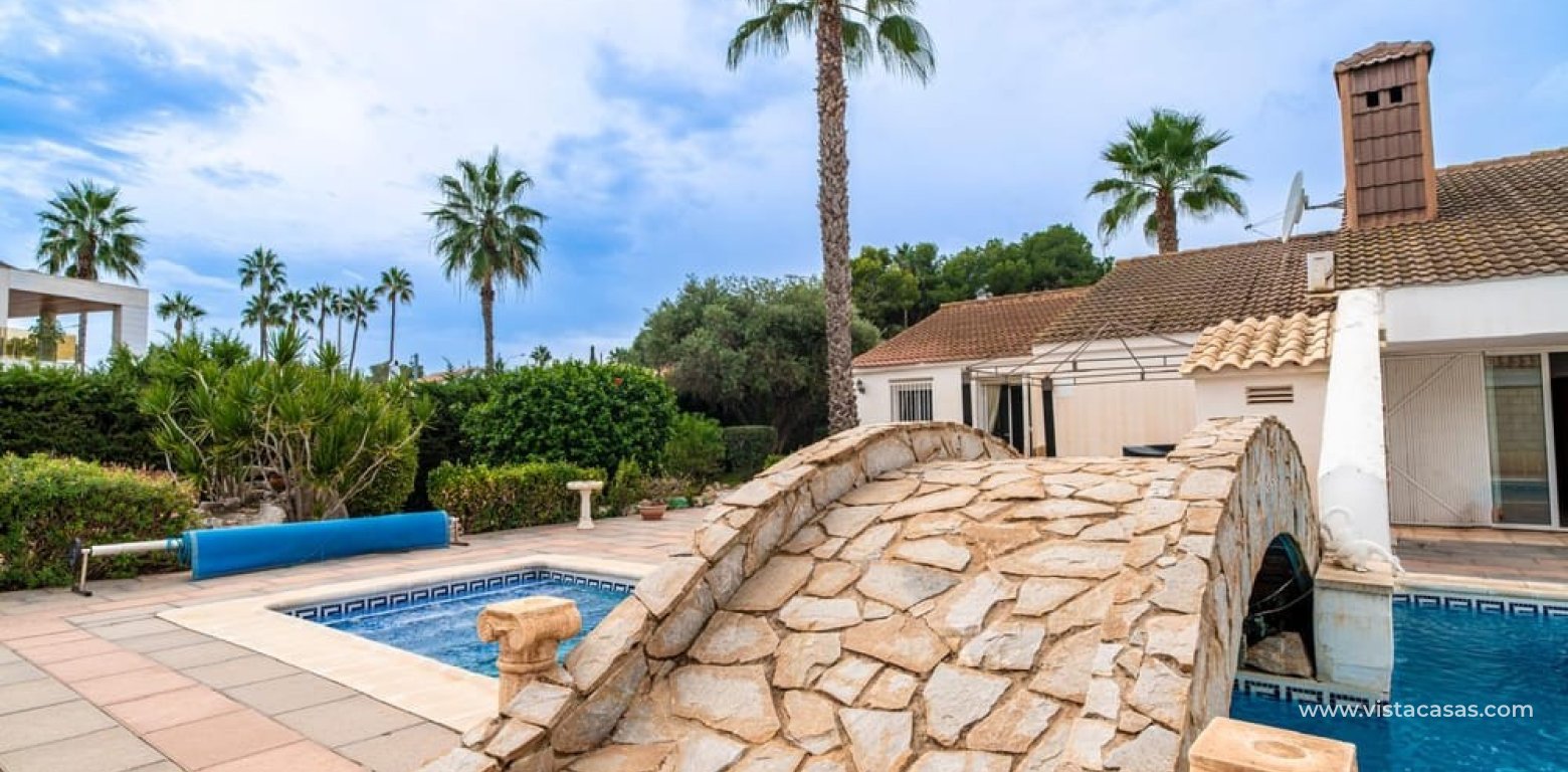 Resale - Villa - Villamartin