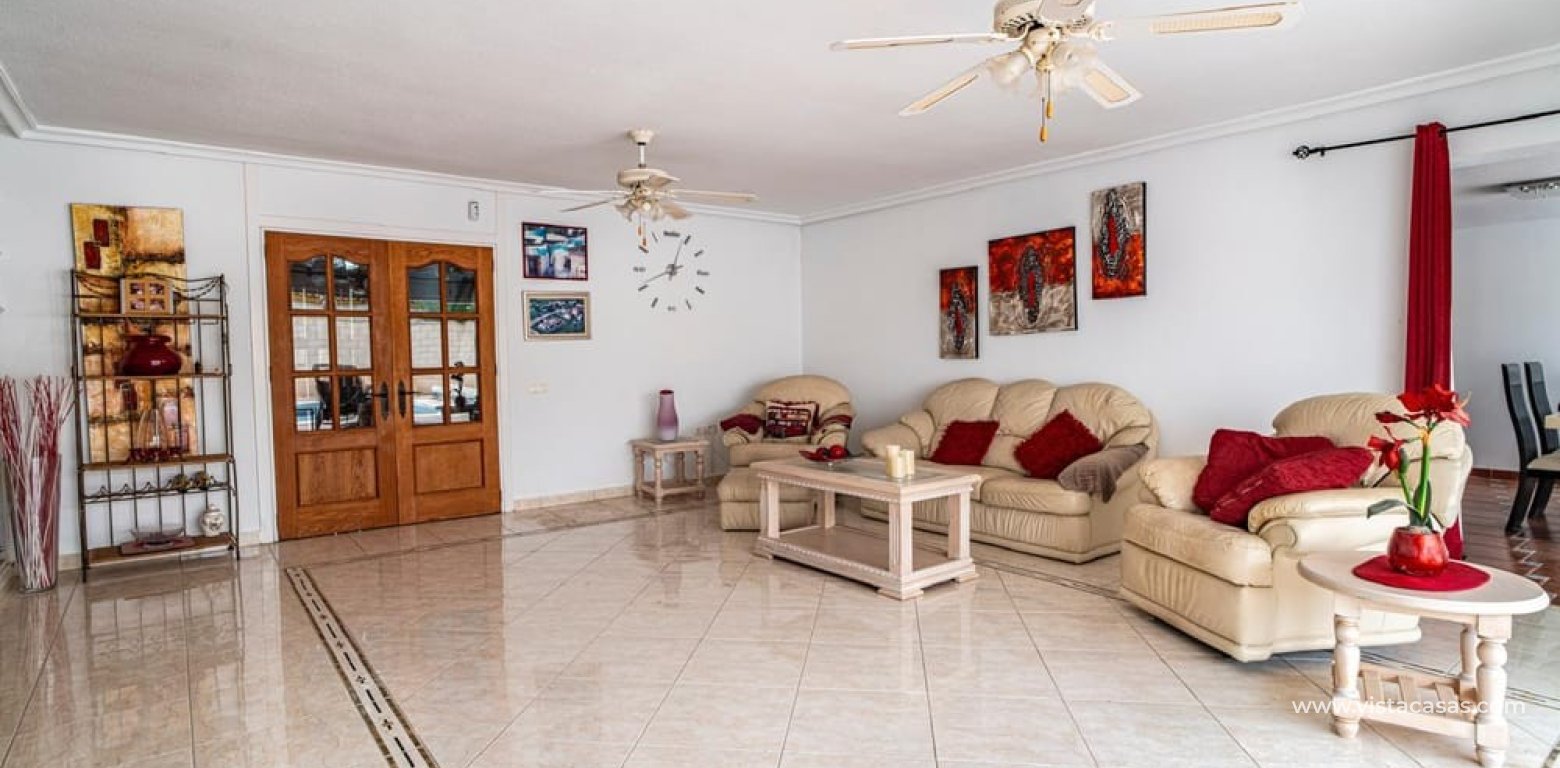 Resale - Villa - Villamartin