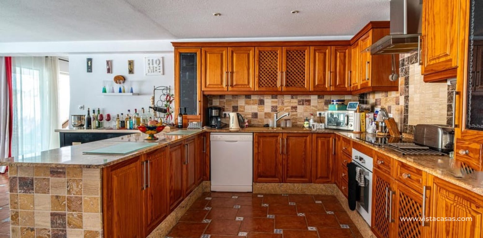 Resale - Villa - Villamartin