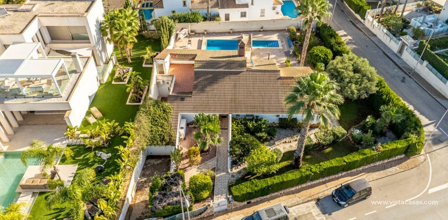 Resale - Villa - Villamartin