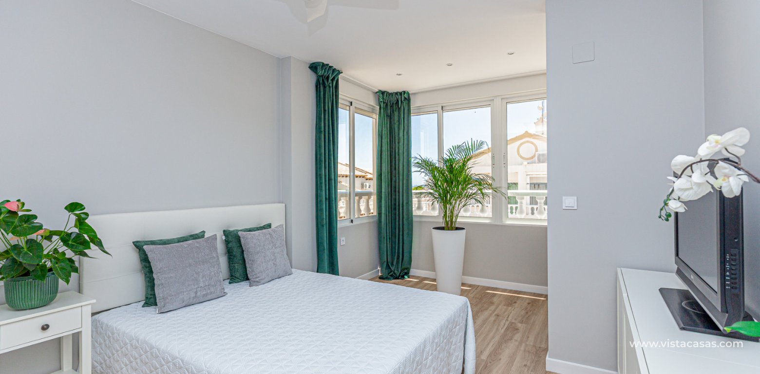 Sale - Townhouse - Punta Prima