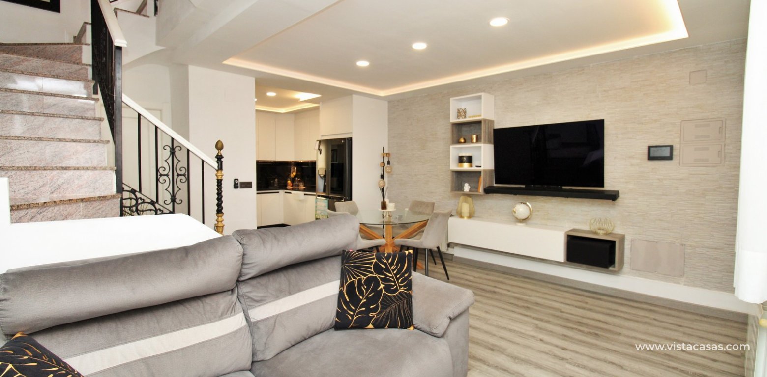 Renovated Townhouse For Sale Villamartin lounge 2