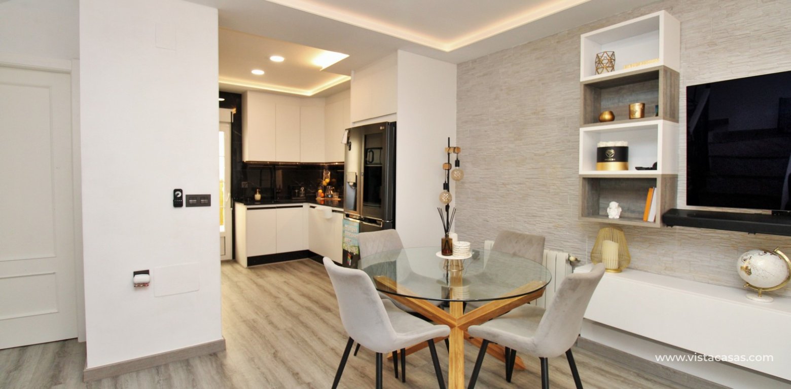 Renovated Townhouse For Sale Villamartin dining area