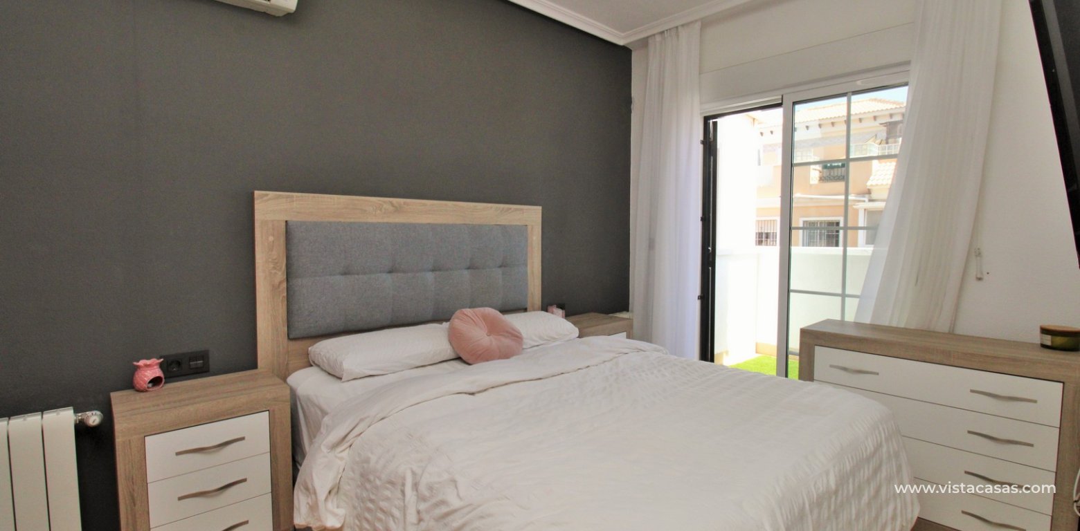 Renovated Townhouse For Sale Villamartin master bedroom
