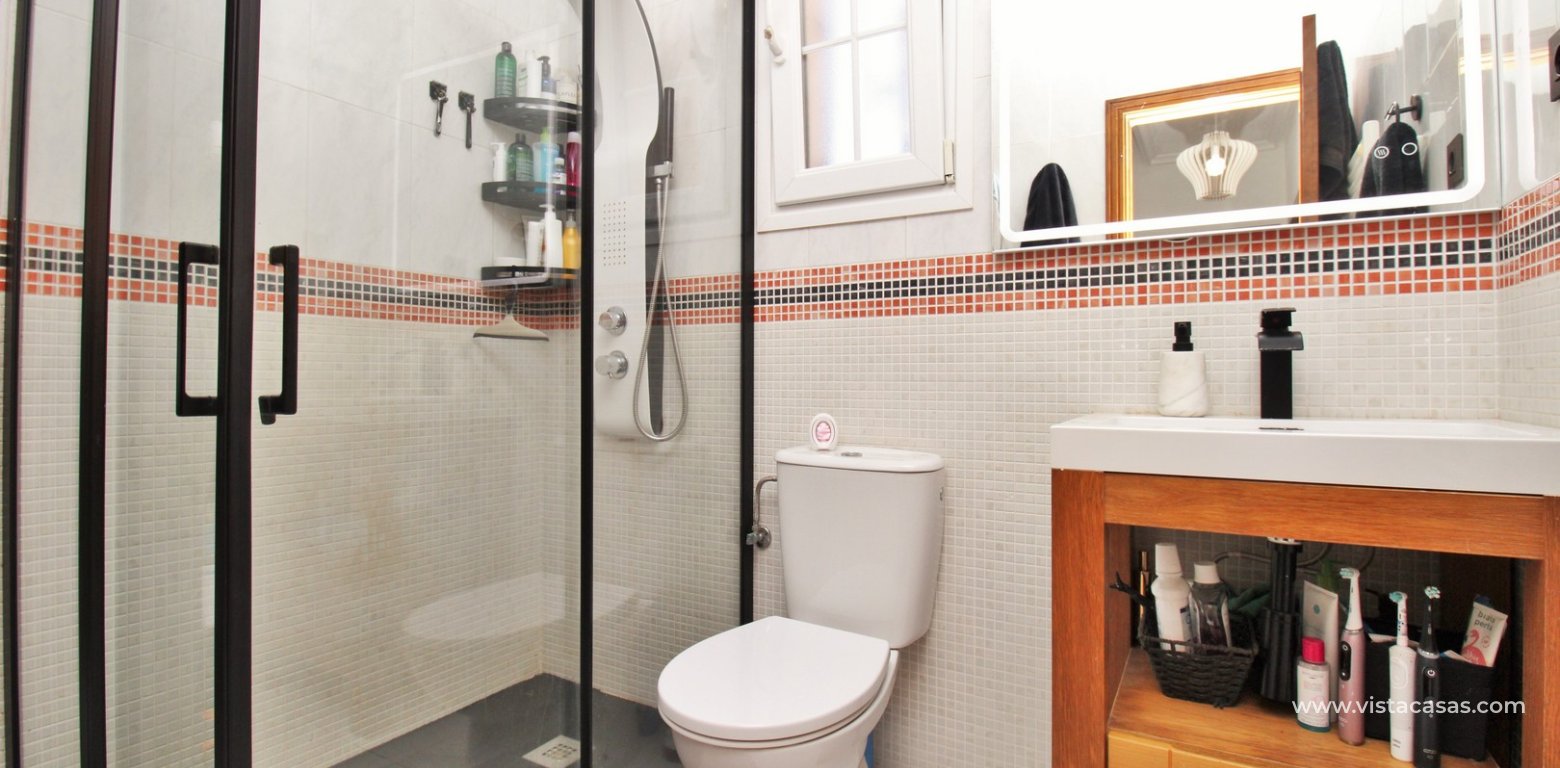 Renovated Townhouse For Sale Villamartin bathroom
