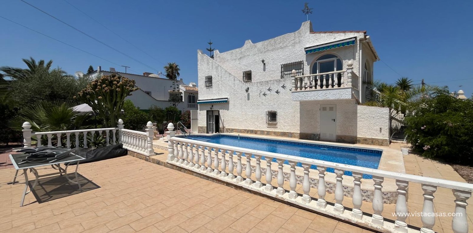 Resale - Villa - Villamartin