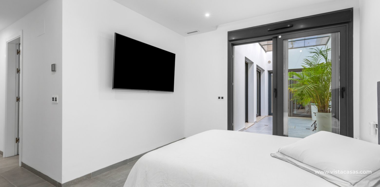 Venta - Chalet - San Miguel de Salinas