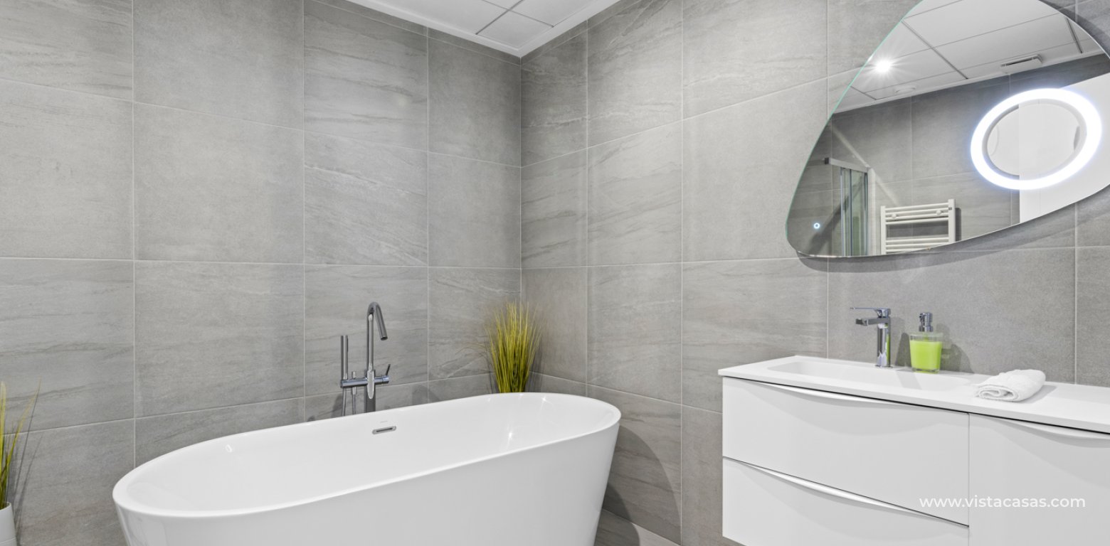 Venta - Chalet - San Miguel de Salinas