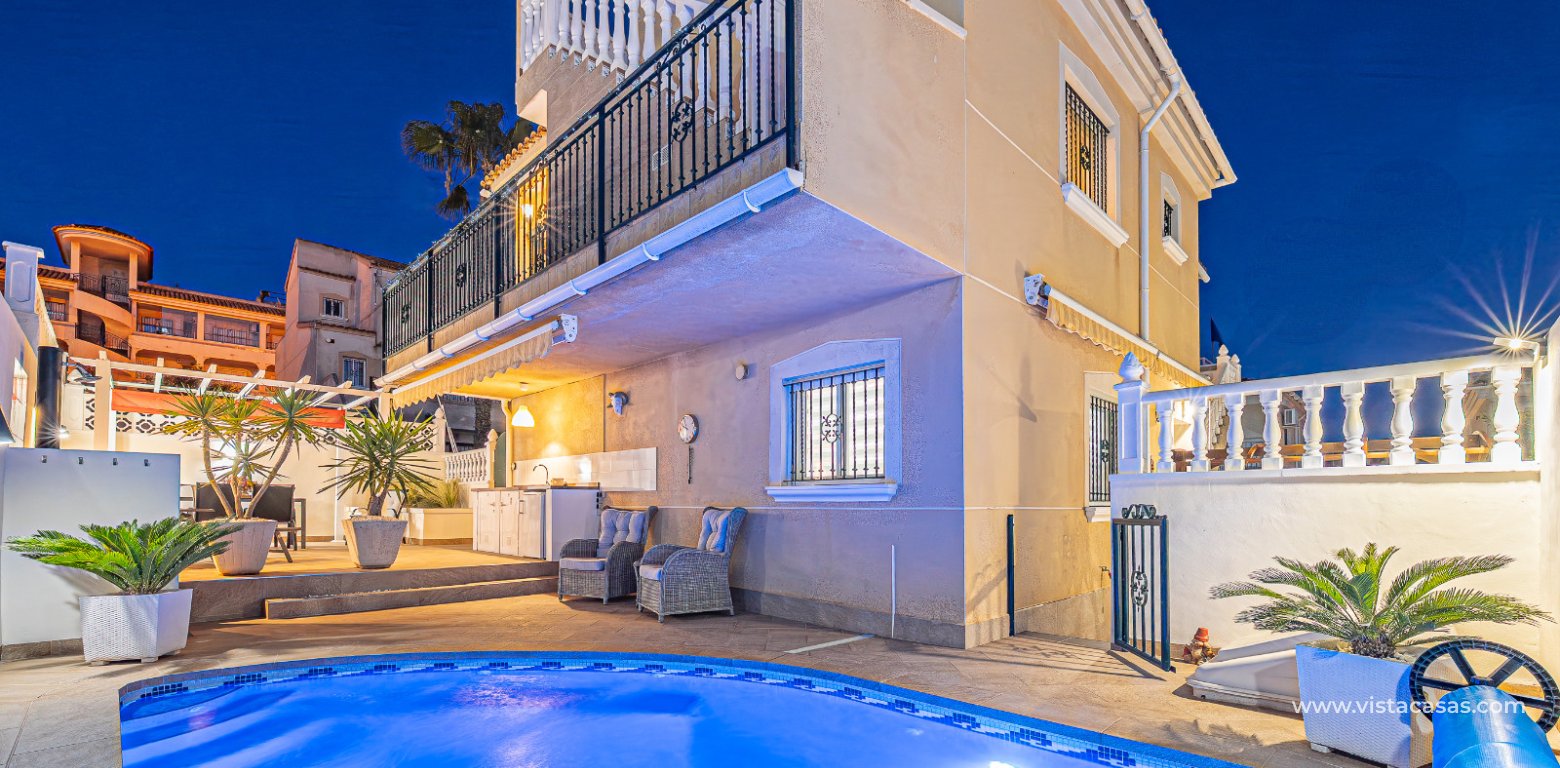 Resale - Villa - Villamartin