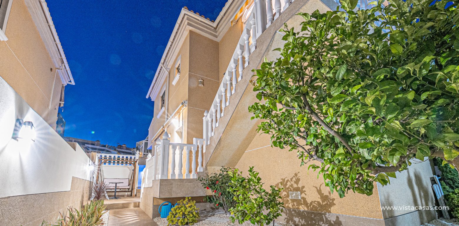 Resale - Villa - Villamartin