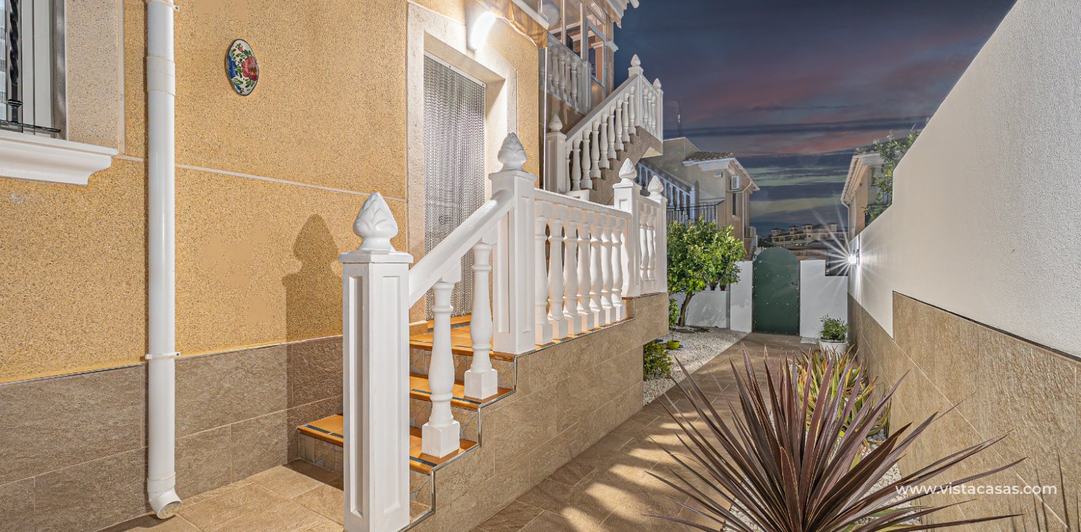 Resale - Villa - Villamartin