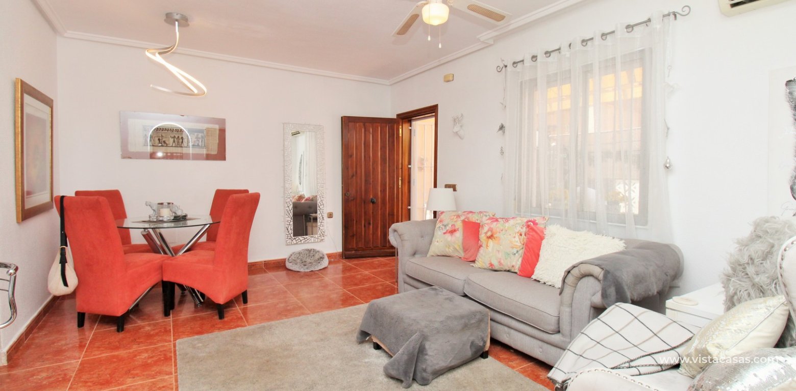 Bungalow for sale Villamartin lounge 2