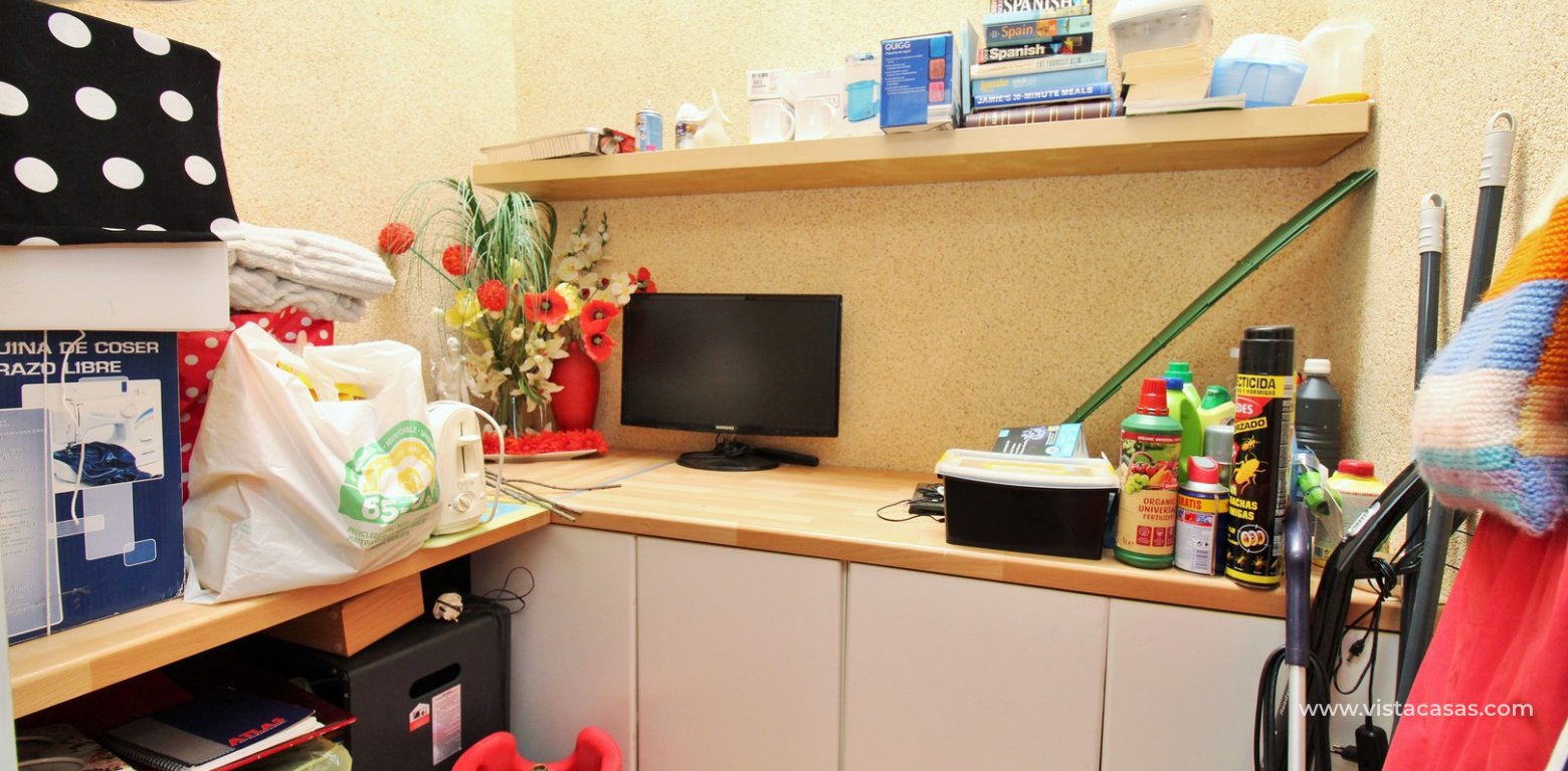 Bungalow for sale Villamartin utility room