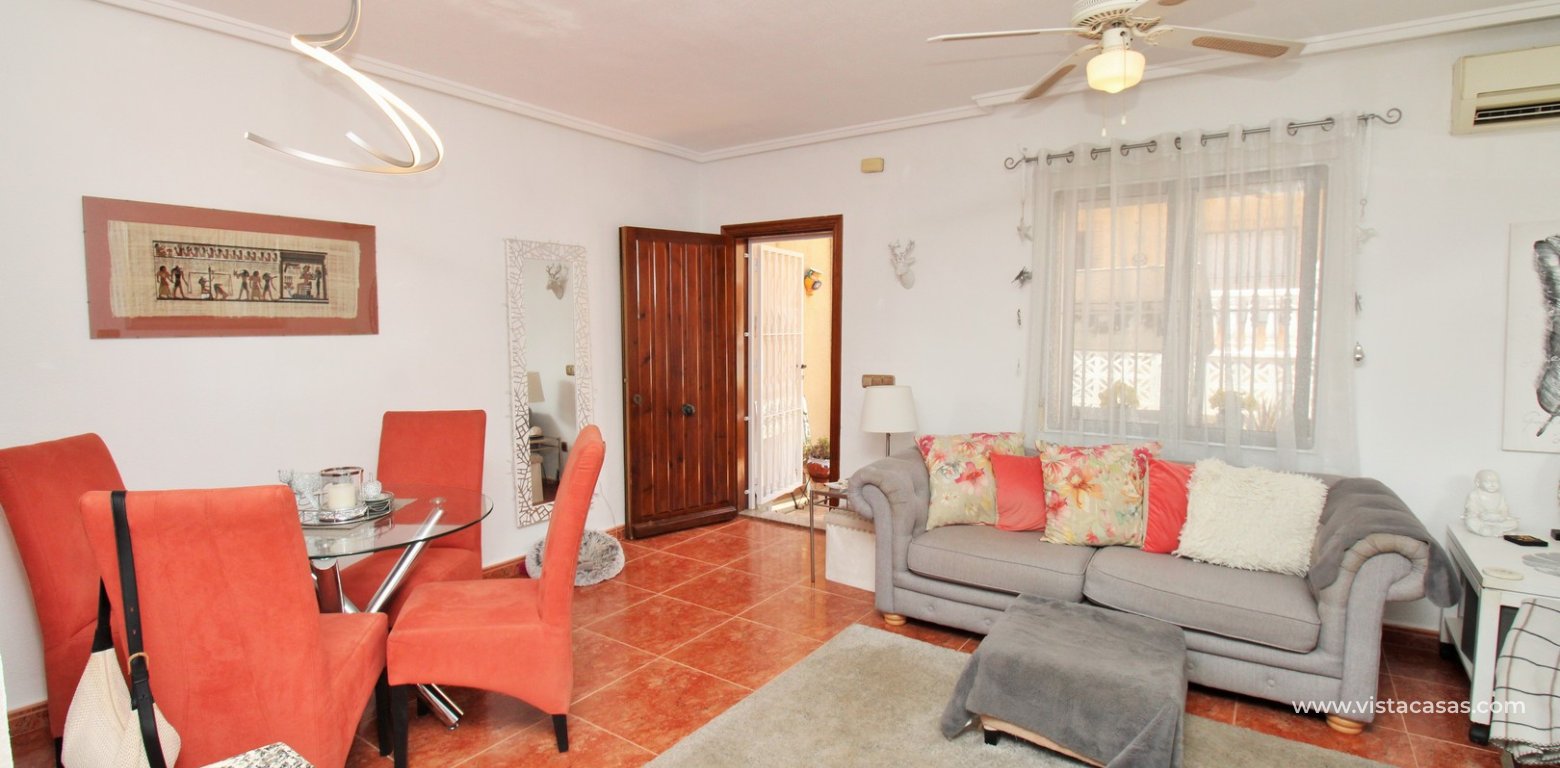 Bungalow for sale Villamartin living room