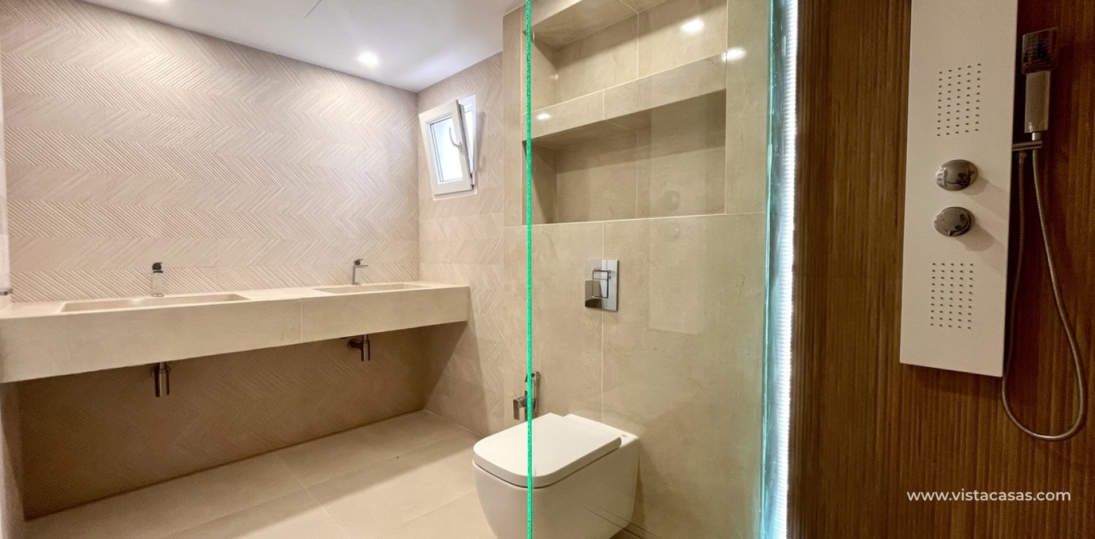 Resale - Villa - Los Balcones