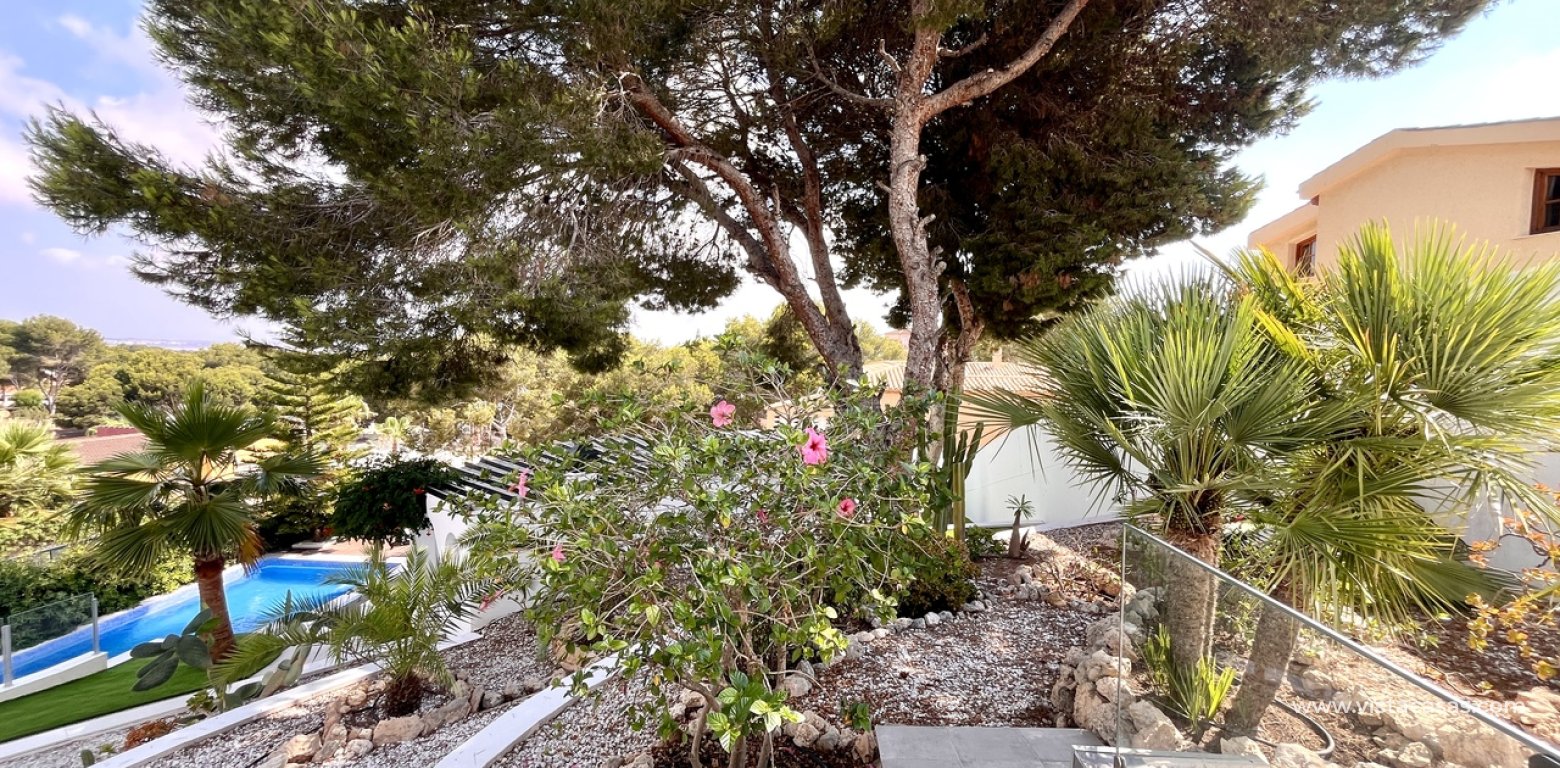 Resale - Villa - Los Balcones