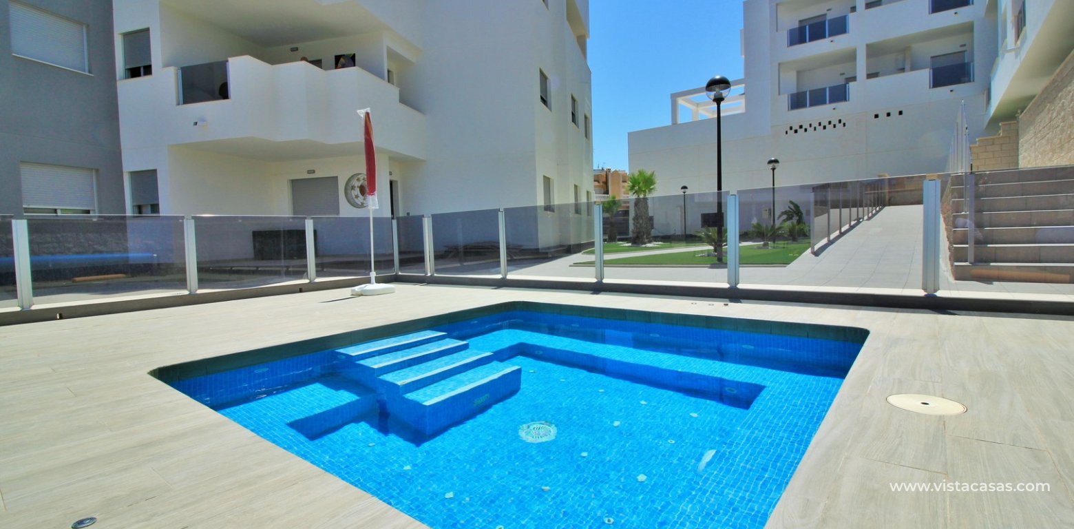 2 Bedroom Apartment with Pool View for sale Sungolf Beach Villamartin pool jacuzzi