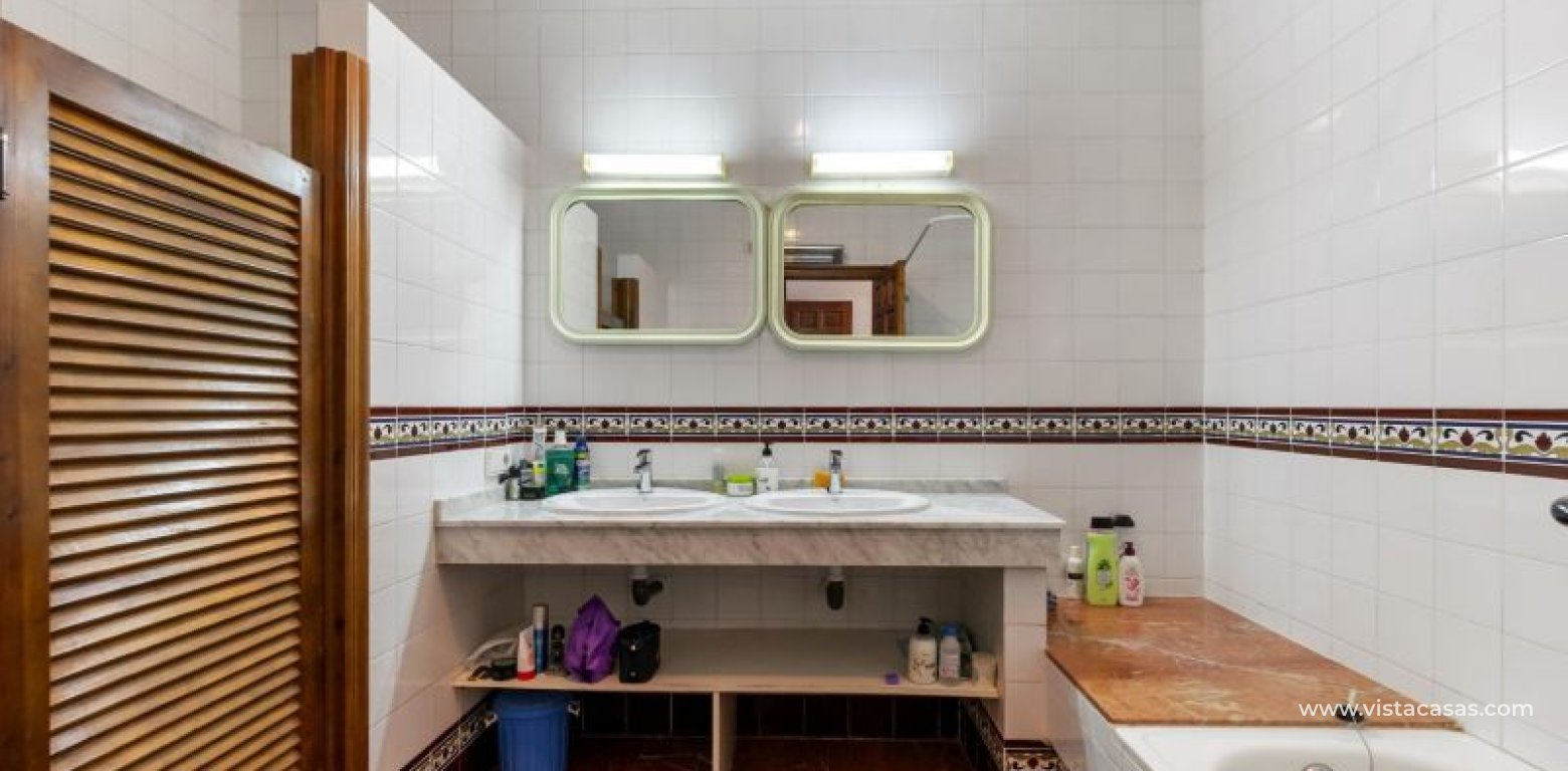 Sale - Villa - Villamartin