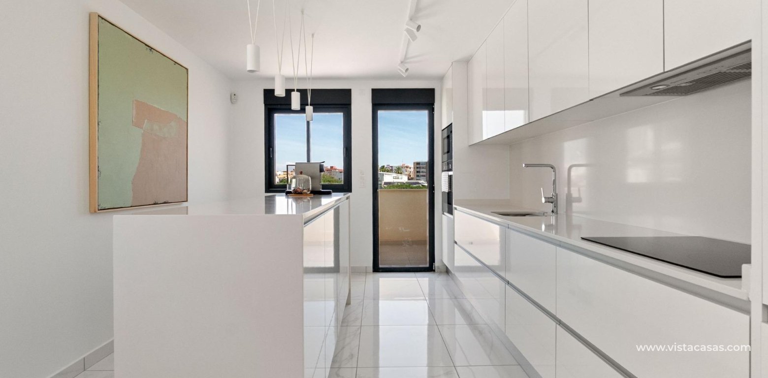 Resale - Villa - Torrevieja - La Veleta