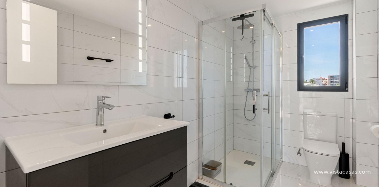 Resale - Villa - Torrevieja - La Veleta