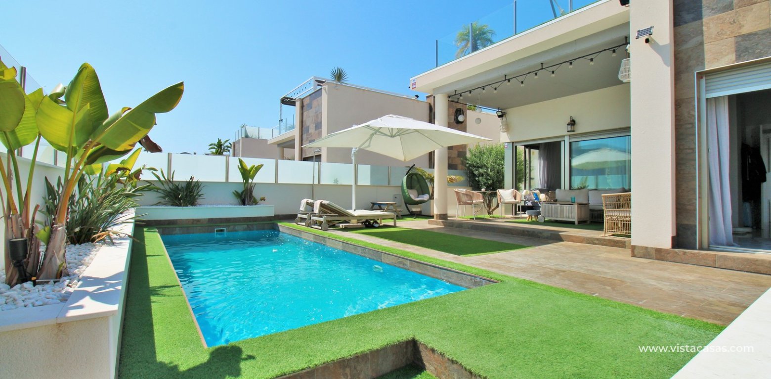 Sale - Villa - Villamartin