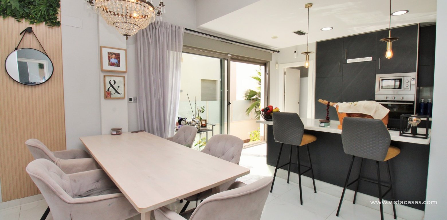 Sale - Villa - Villamartin