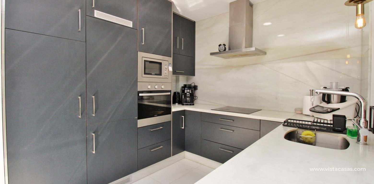 Sale - Villa - Villamartin