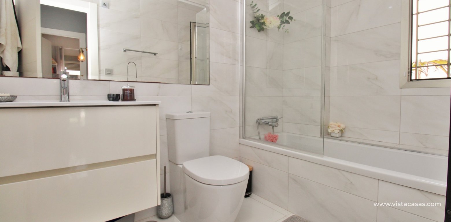 Sale - Villa - Villamartin