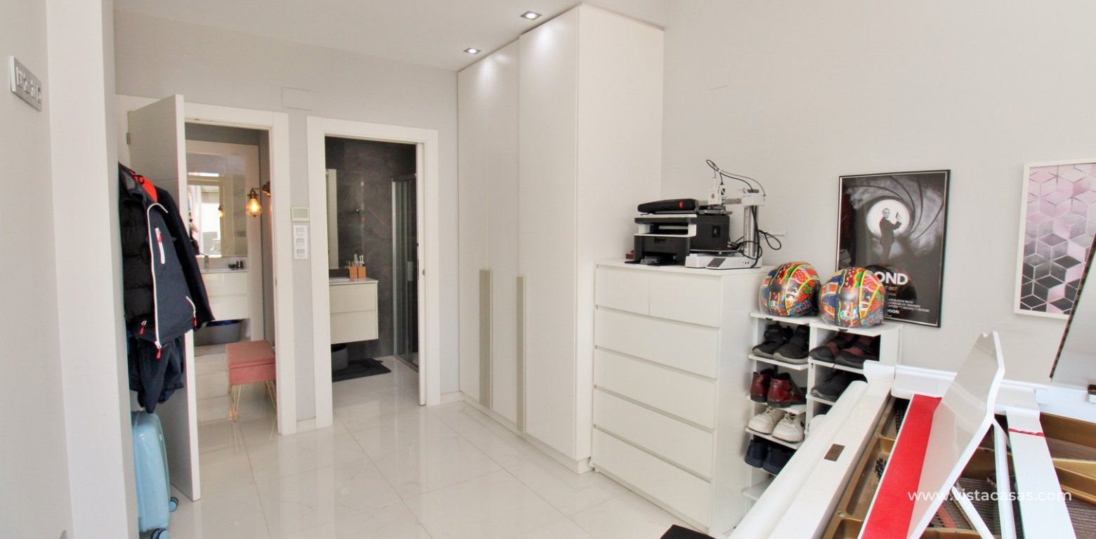 Sale - Villa - Villamartin