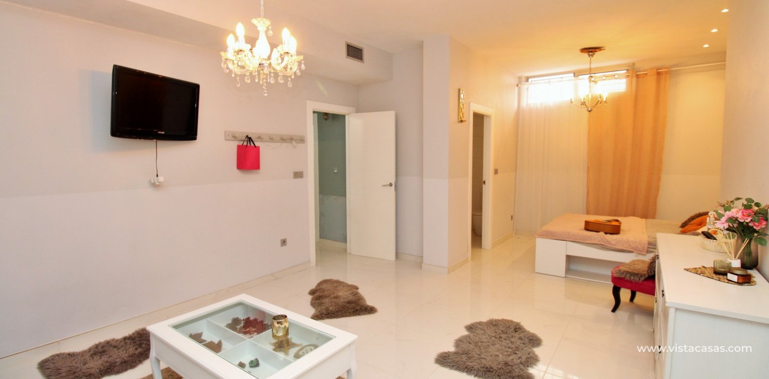 Sale - Villa - Villamartin