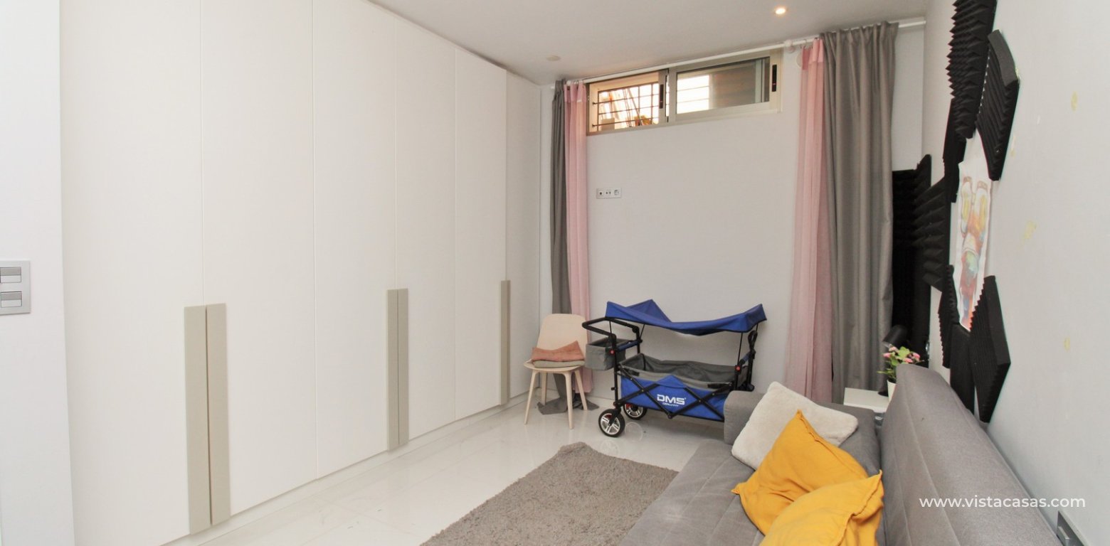 Sale - Villa - Villamartin