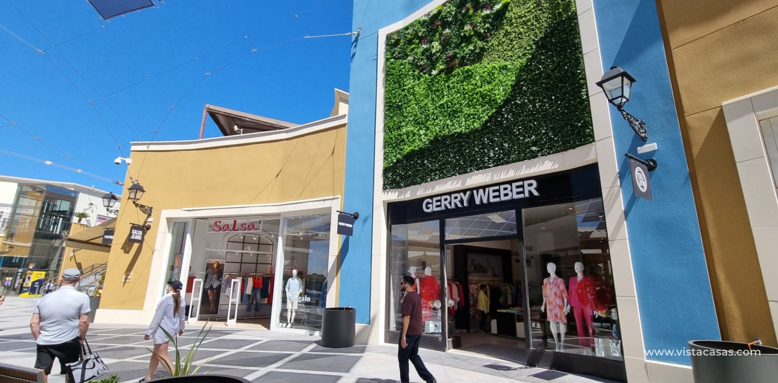 Resale - Villa - La Zenia