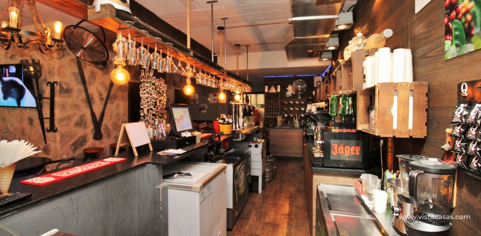 Resale - Commercial - Villamartin