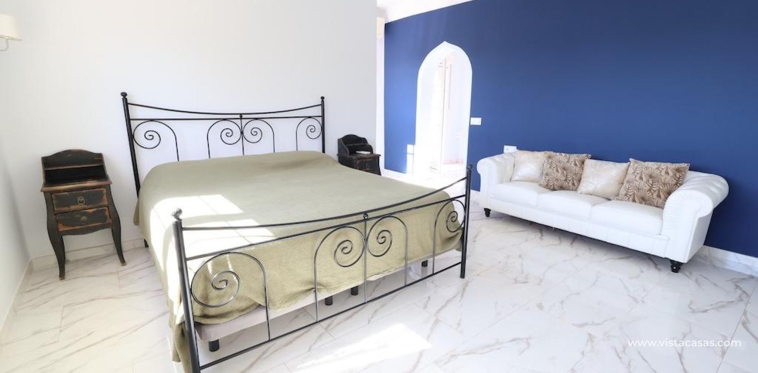 Sale - Villa - Villamartin