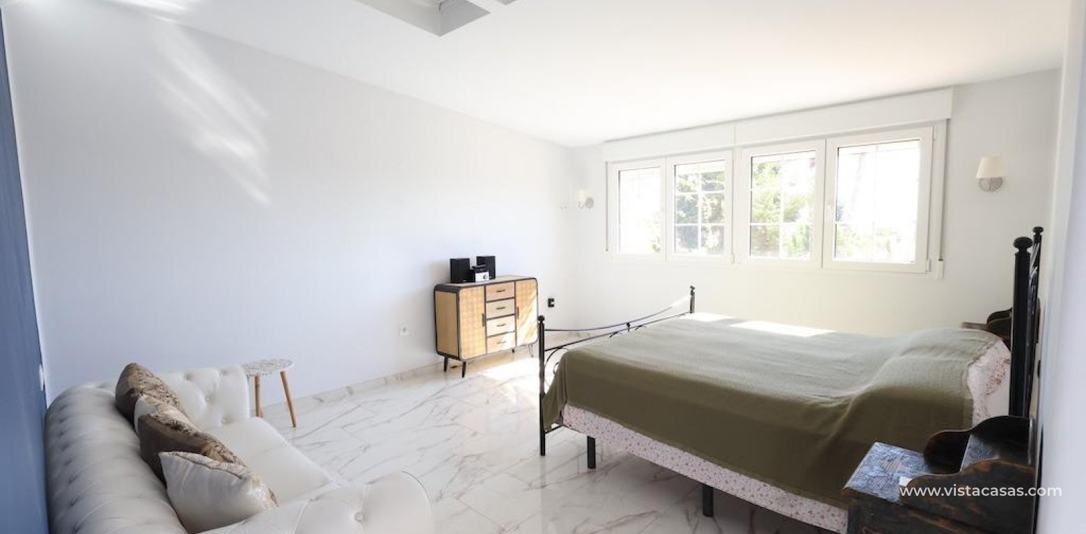 Sale - Villa - Villamartin