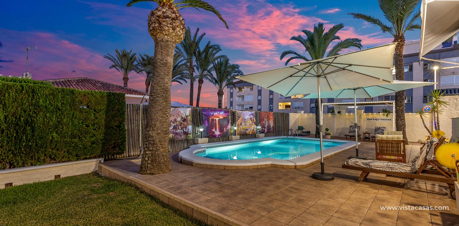 Wtórny - Villa - Punta Prima